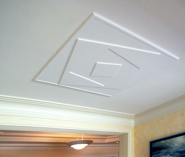 m501 mise en situation rosace carree collee au plafond pouvant cacher des fils