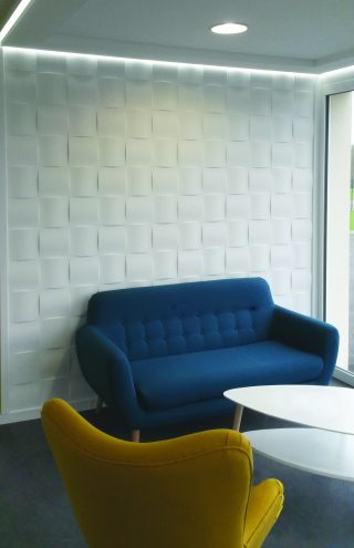 Décorez votre mur avec notre gamme de parement Staff et Design modèle 5ème avenue