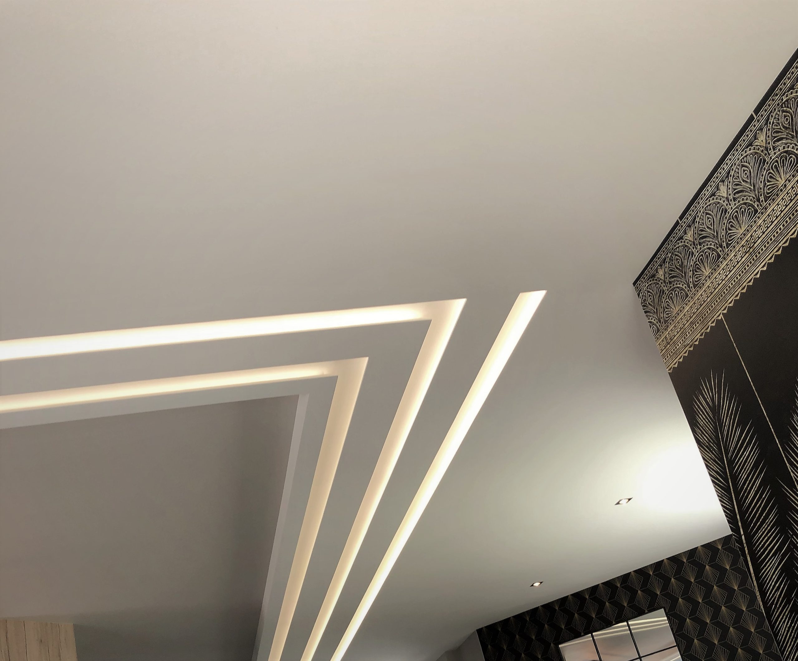 eclairage indirect pour plafond realisé en staff