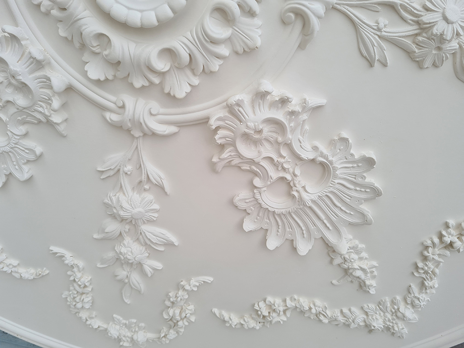 rosace a encastrer au plafond