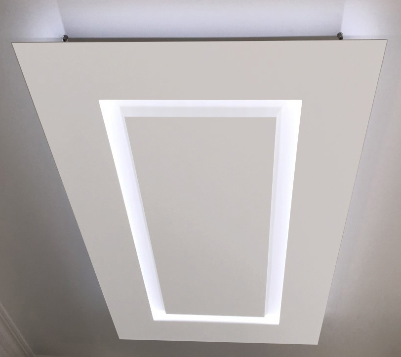 Plafonnier fixe au plafond en staff